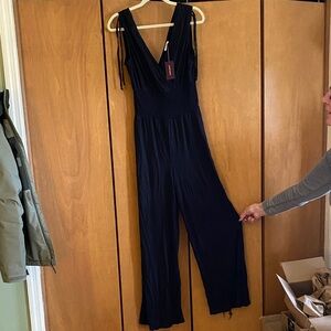 Women's black V-Neck Wide-Leg Jumpsuit